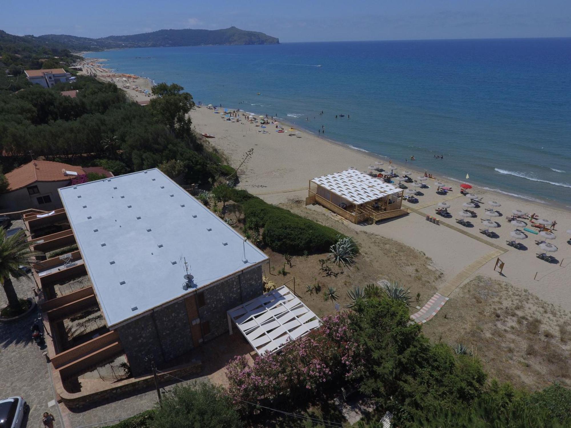 Residence Le Palme - Appartamenti Sul Mare - Spiaggia Tra Palinuro E Caprioli Пішьотта Екстер'єр фото