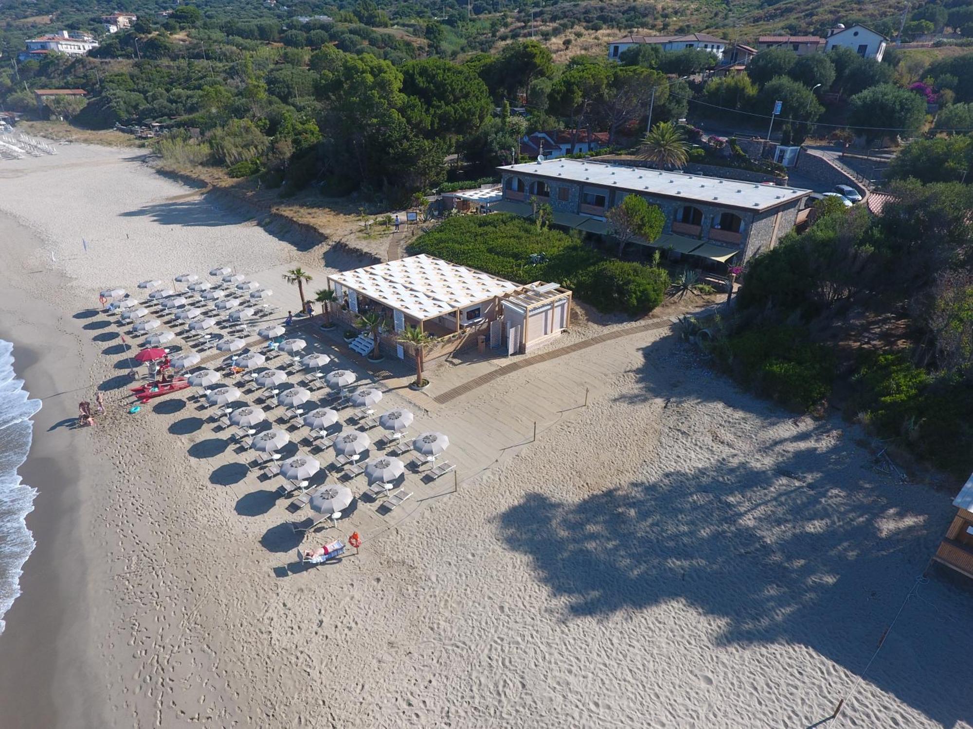 Residence Le Palme - Appartamenti Sul Mare - Spiaggia Tra Palinuro E Caprioli Пішьотта Екстер'єр фото