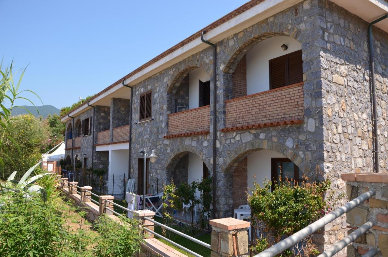Residence Le Palme - Appartamenti Sul Mare - Spiaggia Tra Palinuro E Caprioli Пішьотта Екстер'єр фото