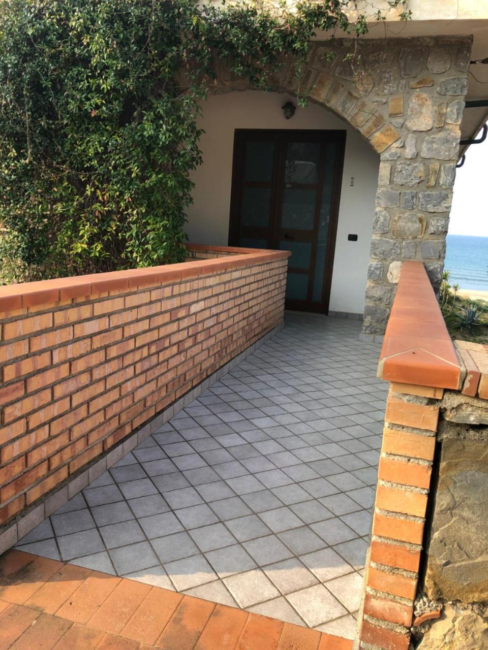 Residence Le Palme - Appartamenti Sul Mare - Spiaggia Tra Palinuro E Caprioli Пішьотта Екстер'єр фото