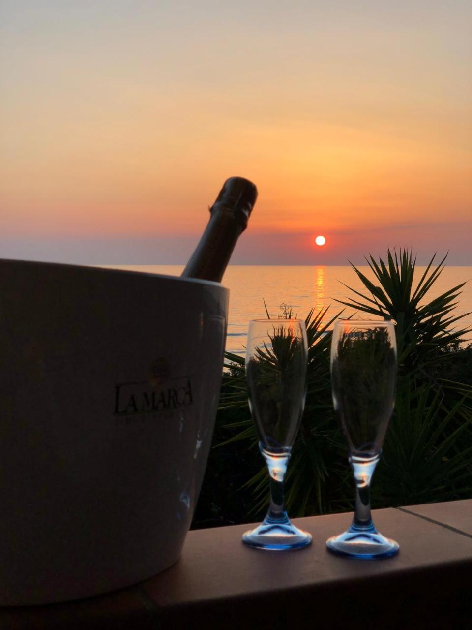 Residence Le Palme - Appartamenti Sul Mare - Spiaggia Tra Palinuro E Caprioli Пішьотта Екстер'єр фото