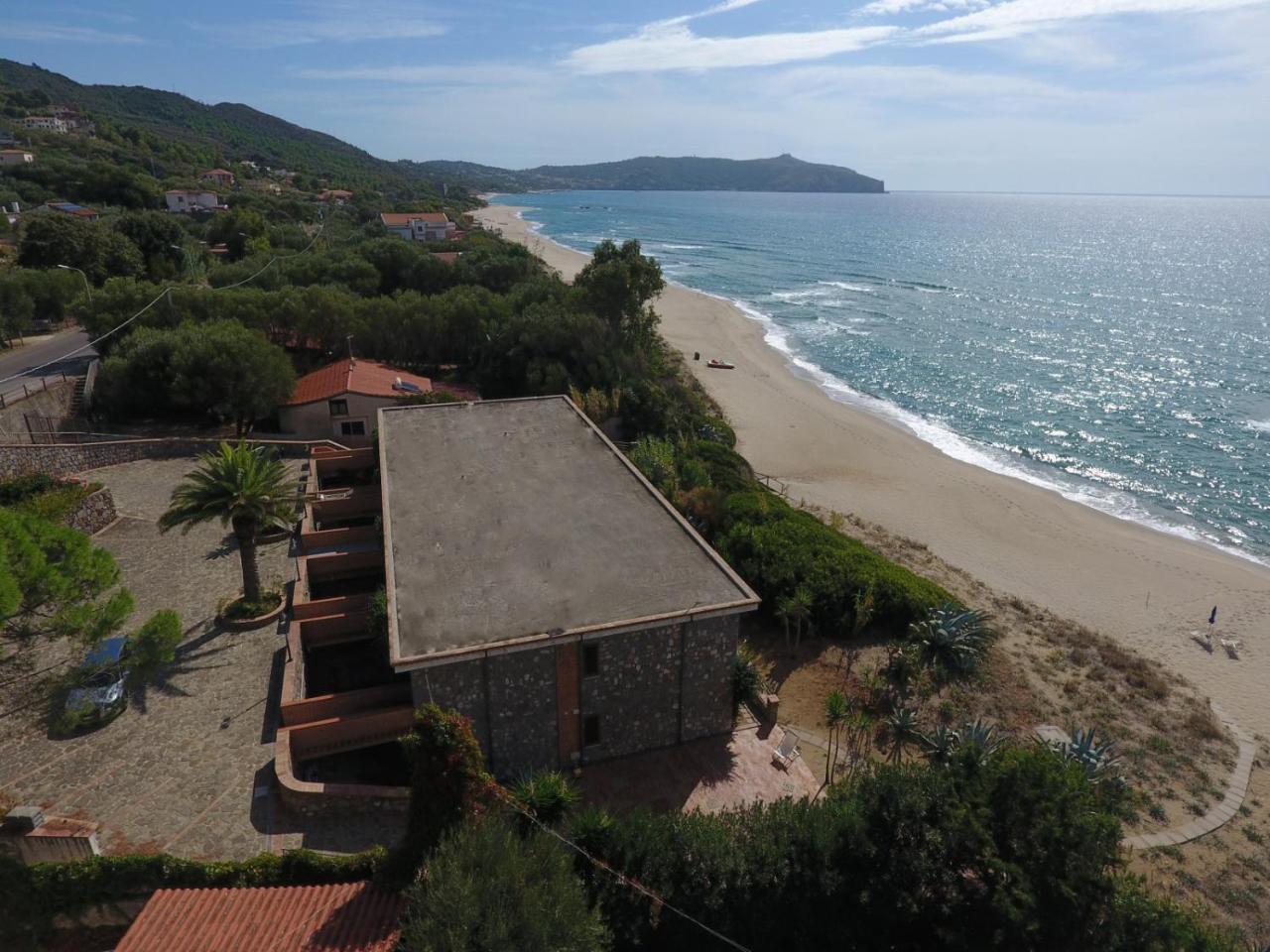 Residence Le Palme - Appartamenti Sul Mare - Spiaggia Tra Palinuro E Caprioli Пішьотта Екстер'єр фото