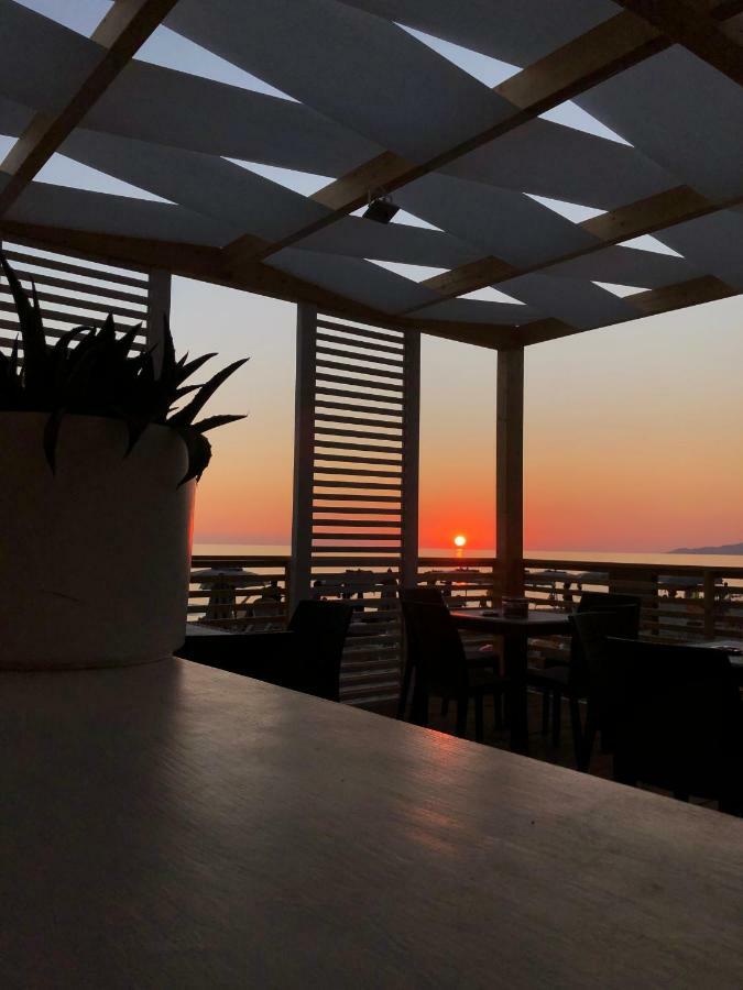Residence Le Palme - Appartamenti Sul Mare - Spiaggia Tra Palinuro E Caprioli Пішьотта Екстер'єр фото